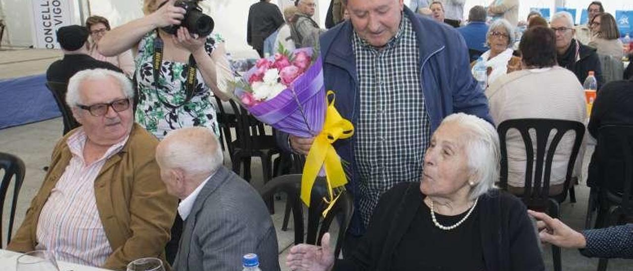 Una de las &#039;abuelas&#039; homenajeadas.