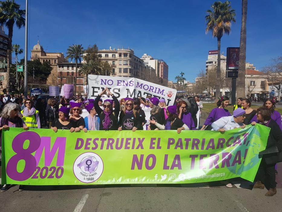 Demo auf Mallorca zum internationalen Frauentag