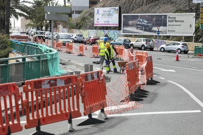 01.04.19.Las Palmas de Gran Canaria. Obras para la construcción del carril bici en el Paseo de Chil. Foto Quique Curbelo  | 01/04/2019 | Fotógrafo: Quique Curbelo