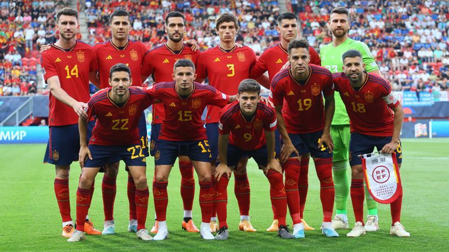 España se cita con la historia para levantar su quinto título