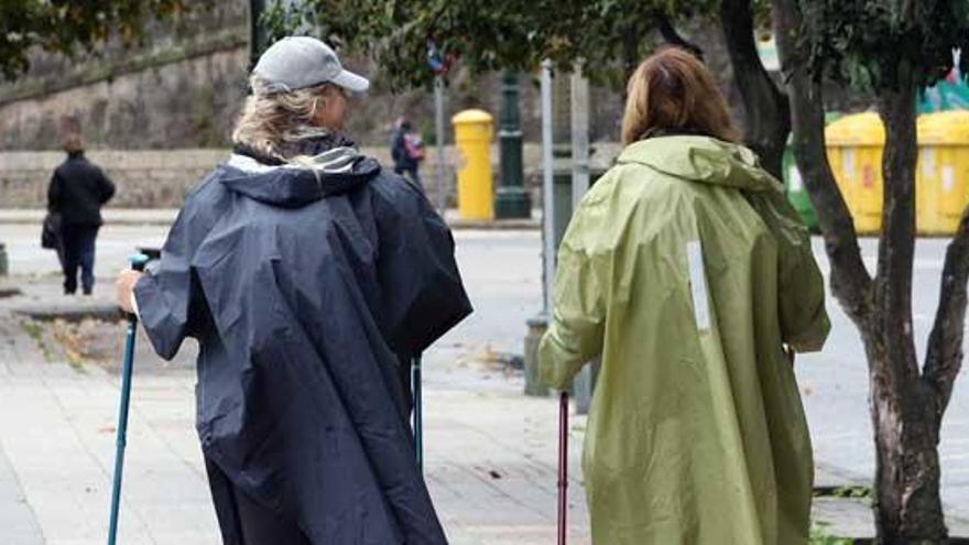 Los peregrinos podrán entrar en Santiago si habían iniciado el Camino, pero no pernoctar en otros municipios cerrados