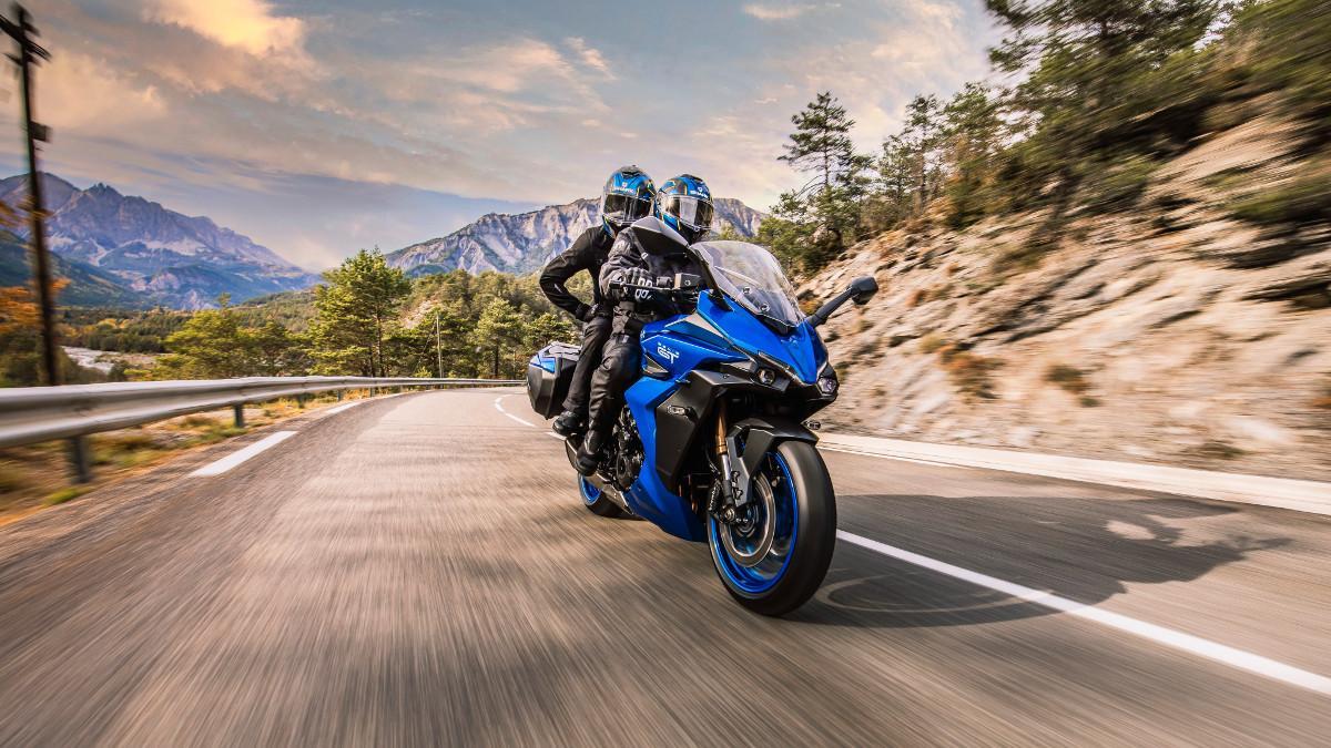 Suzuki GSX-S1000GT 2022: una verdadera Gran Turismo con 152 CV y mucha tecnología