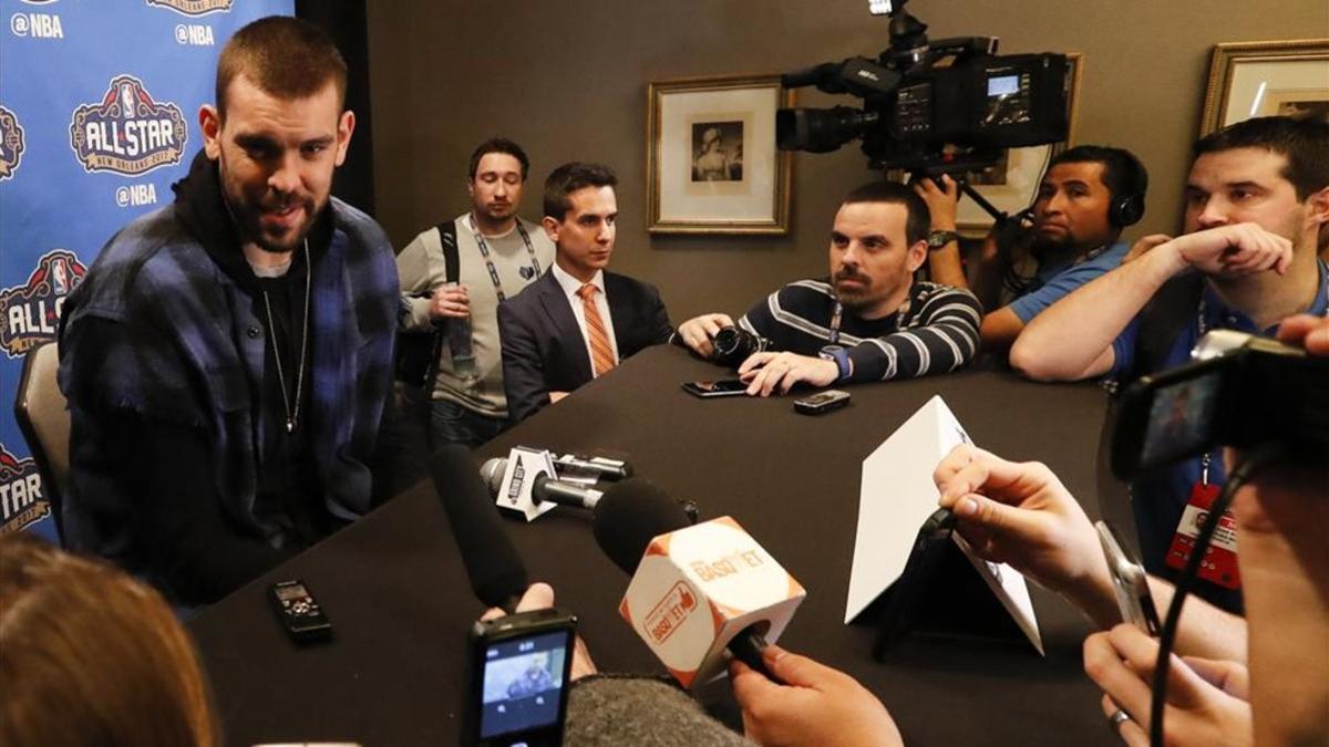 Marc Gasol atendiendo a los medios en el All Star de New Orleans