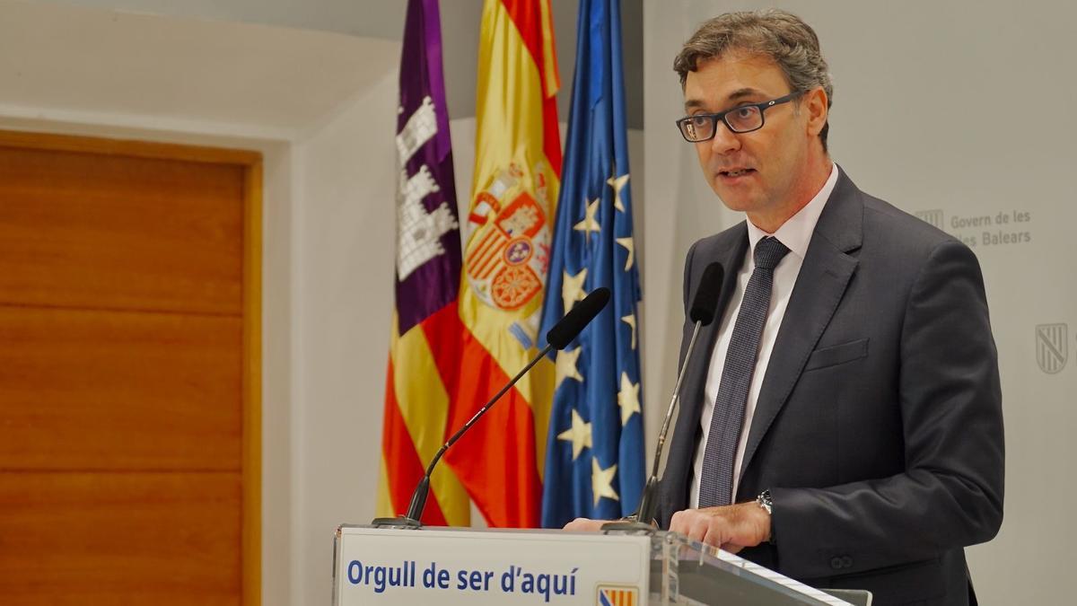 El portavoz del Govern, Antoni Costa, en la rueda de prensa posterior al Consell de Govern
