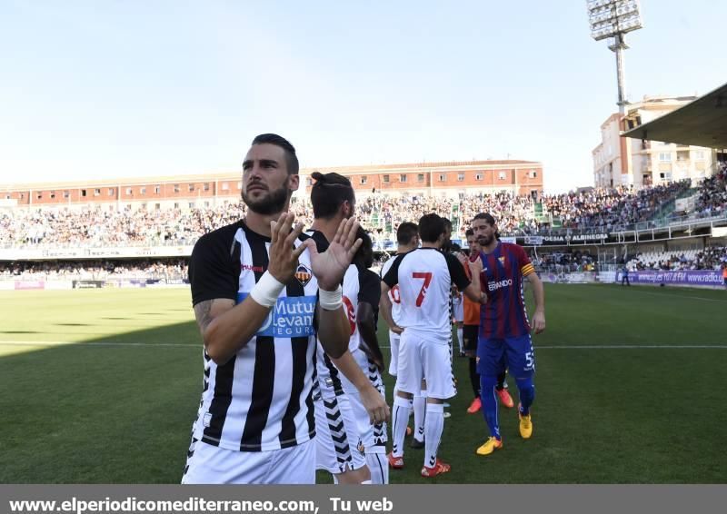 La afición del CD Castellón llena Castalia