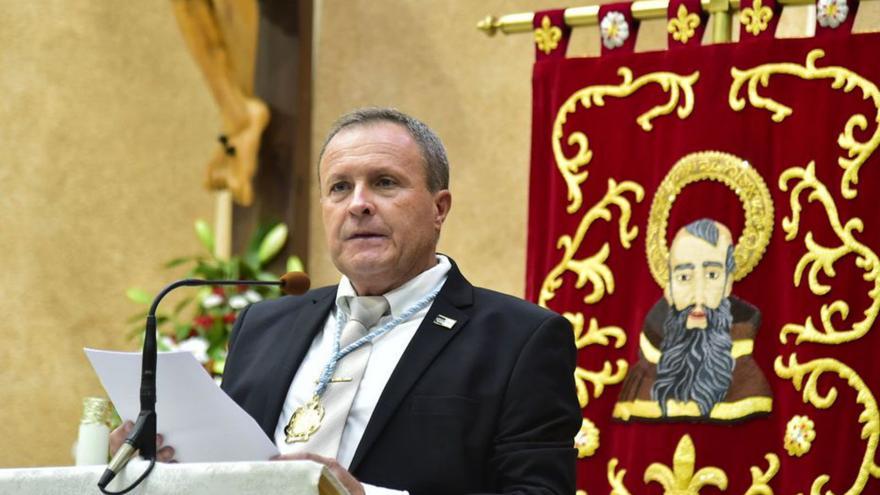 Francisco José Franco, durante el pregón en la parroquia. | IVÁN URQUÍZAR
