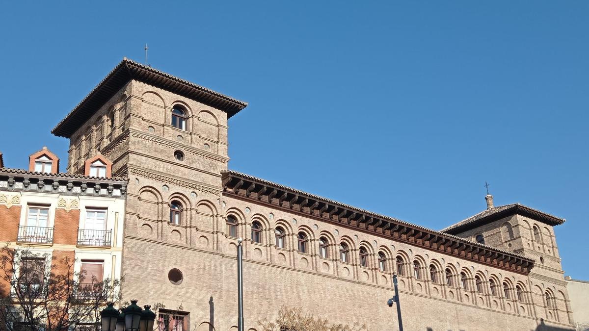 Cielo despejado en Zaragoza.