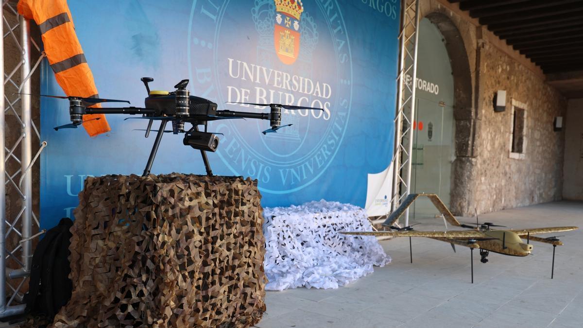 Drones con los que trabaja la Universidad de Burgos, que desarrolla el centro zamorano de innovación en vehículos aéreos no tripulados.