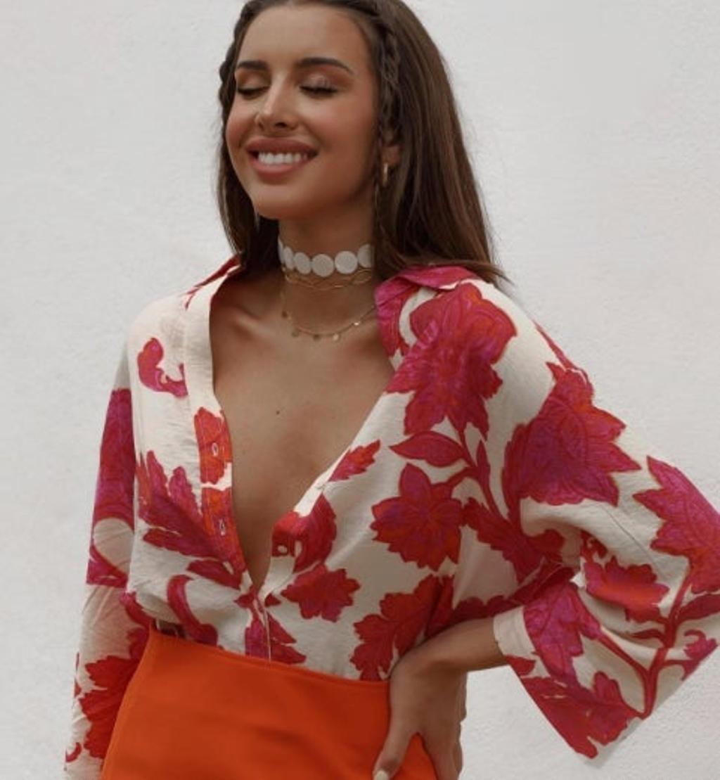Marina García con blusa de Mango