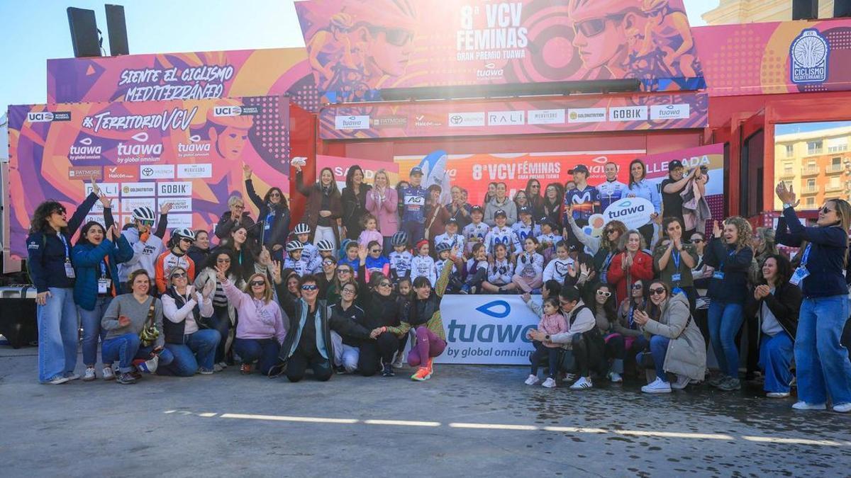 Más de un centenar de mujeres asistieron a la meta de la VCV Féminas