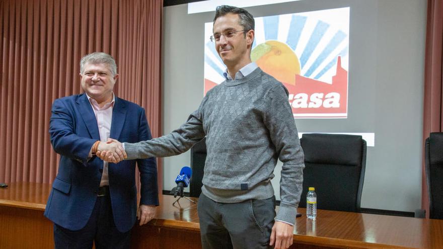 José Vélez y Ángel Hernando, en la presentación de la nueva conservera.