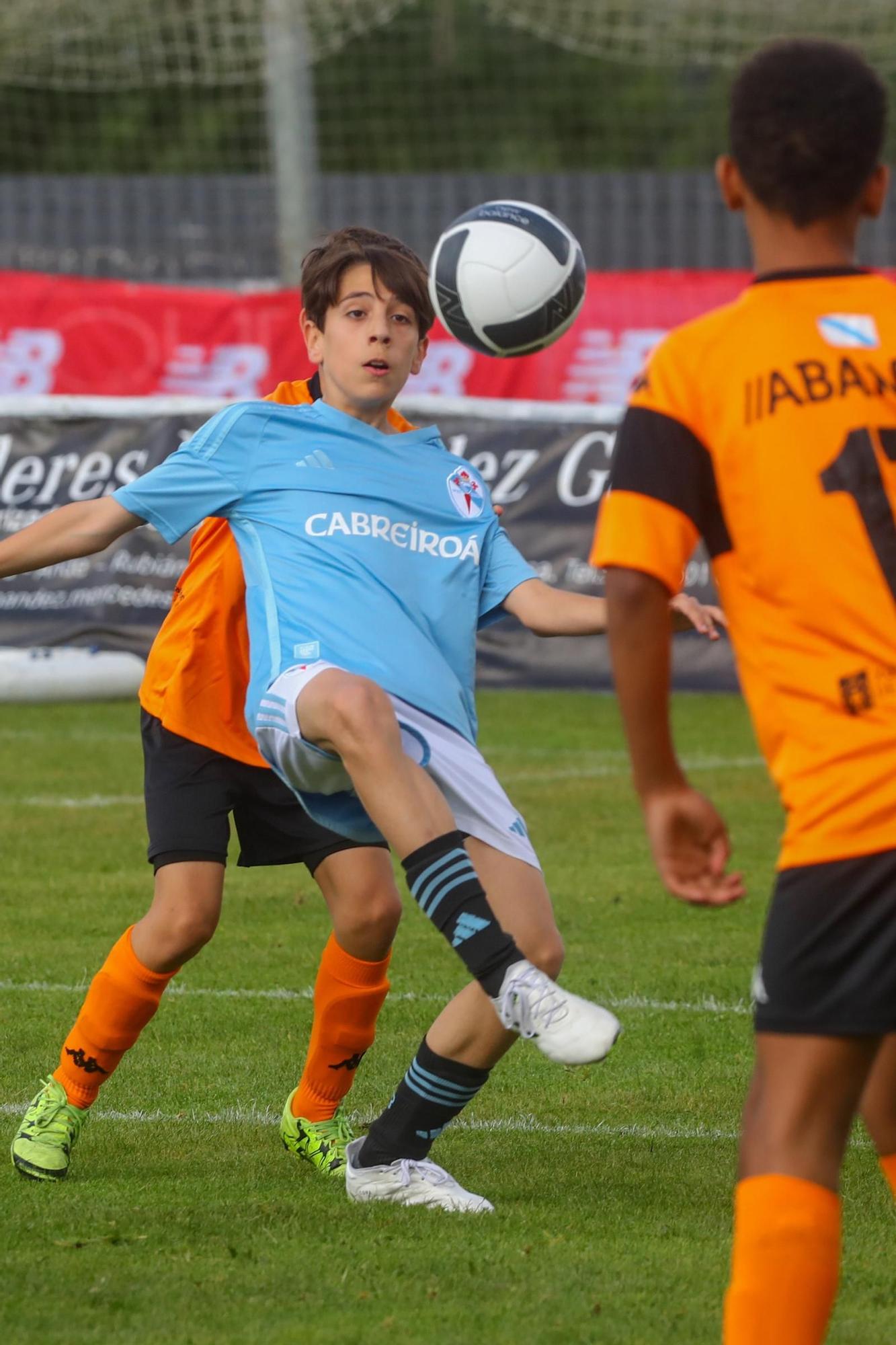 El fútbol del futuro disfruta de su gran presente en el Arousa Fútbol 7 de Ribadumia