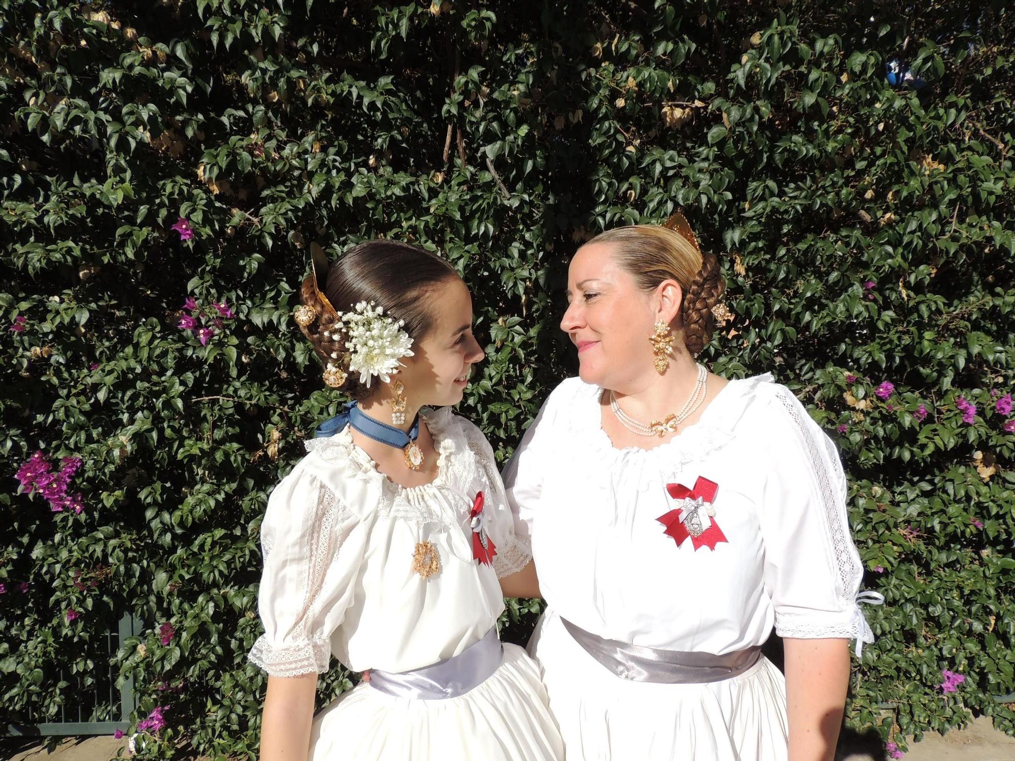 Así fue la espectacular "dansà" en ropa interior de la falla Mont de Pietat