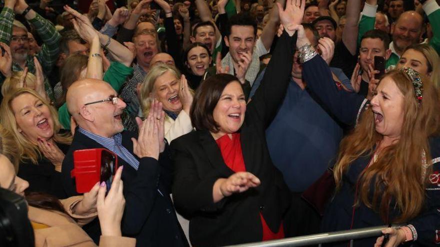 El ascenso del Sinn Féin pone en apuros a los dos partidos tradicionales en Irlanda