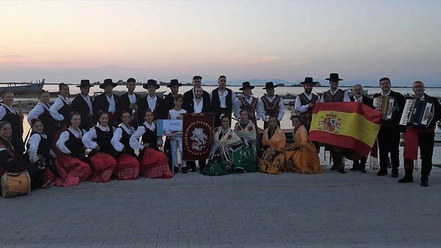 El grupo tierra de barros visitó grecia