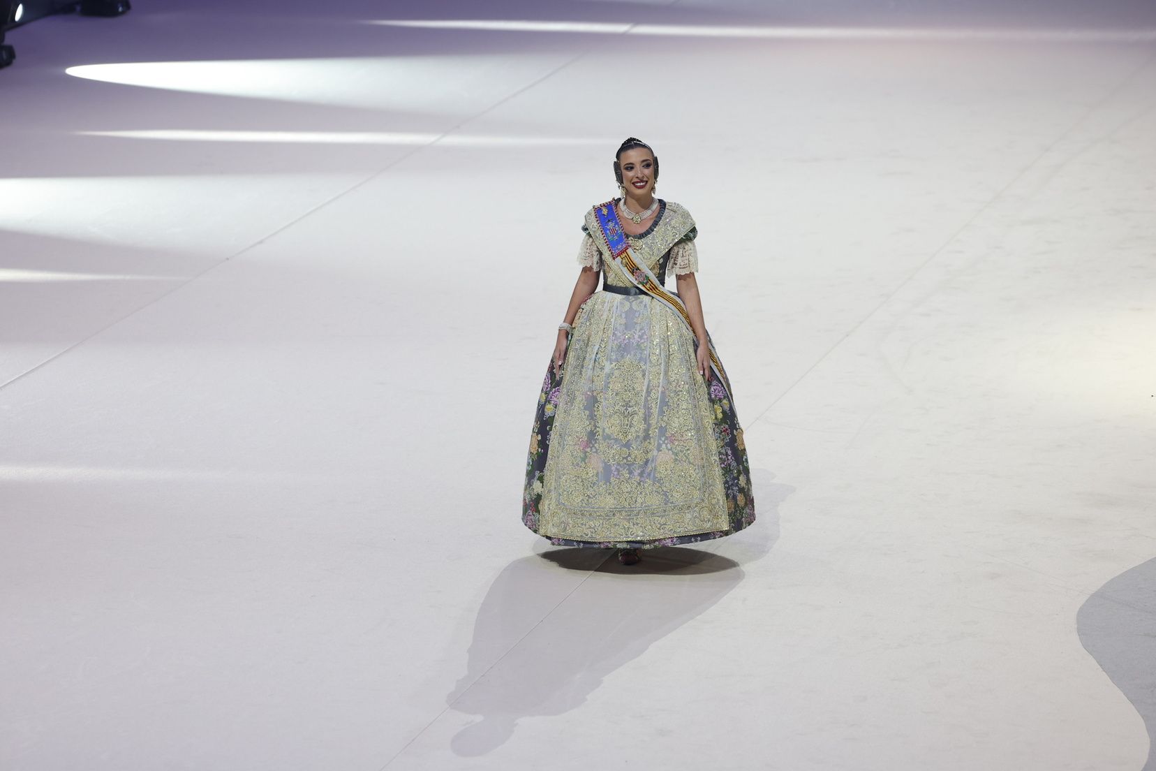 Berta Peiró y Lucía García dicen adiós a su año como falleras mayores de València 2025