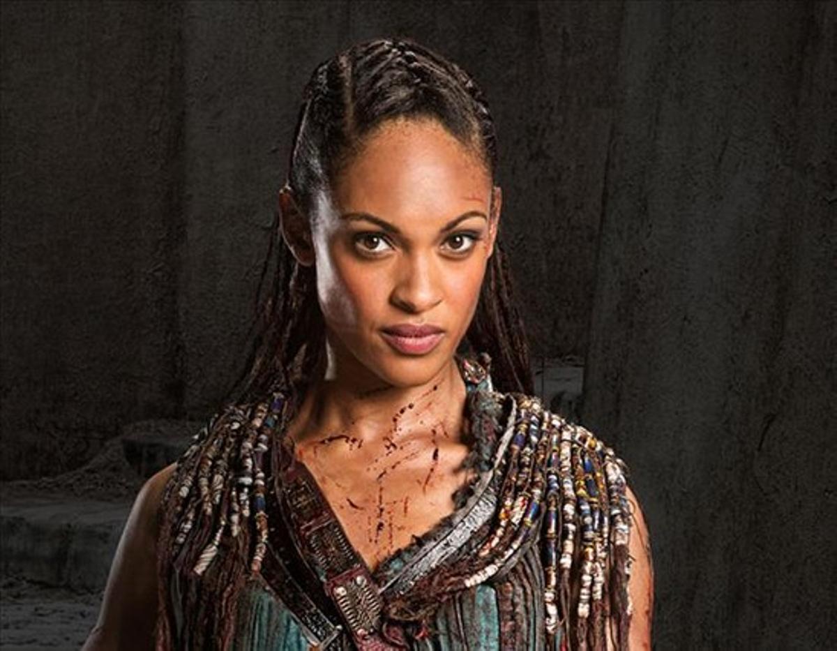 Cynthia Adda és Naevia a la sèrie històrica ’Spartacus’. Cynthia Adda és Naevia a la sèrie històrica ’Spartacus’.