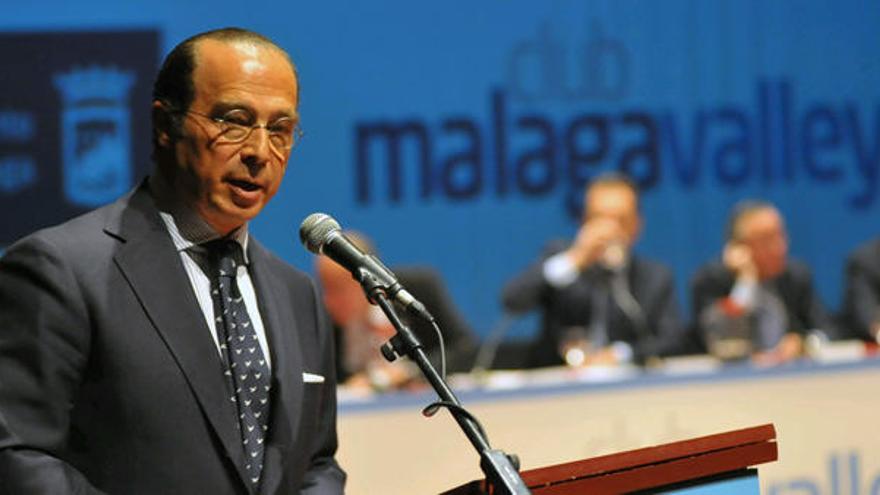 Antonio Vázquez, presidente de Iberia, durante su intervención este miércoles en Málaga Vallery, celebrado en el Teatro Echegaray de la capital malagueña.