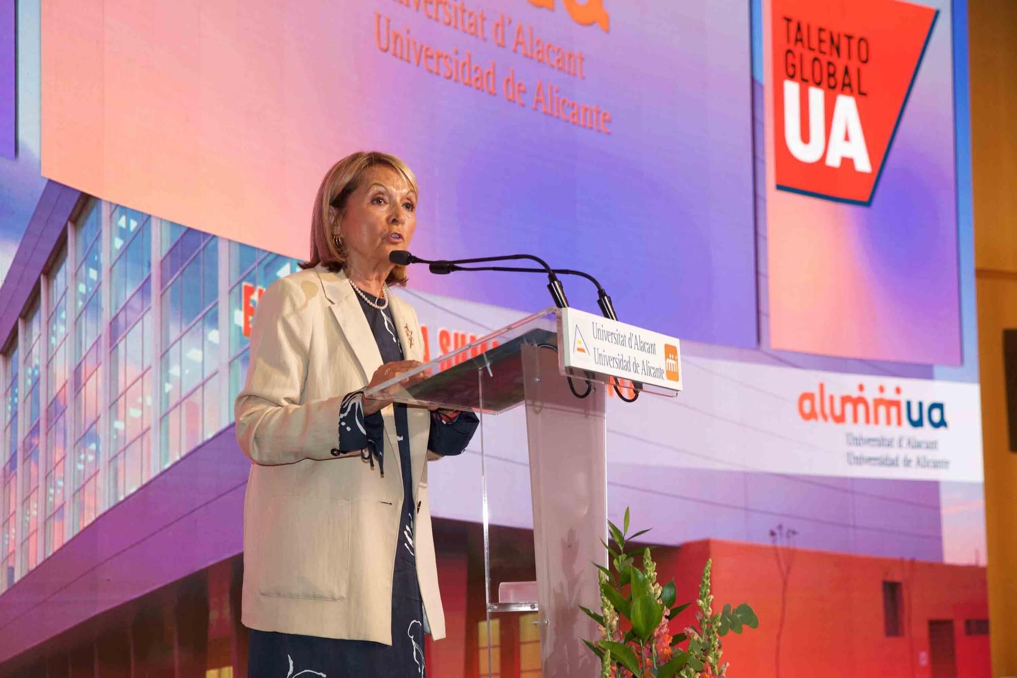 IV edición de la gala "Alumni UA" 2025 en la Universidad de Alicante