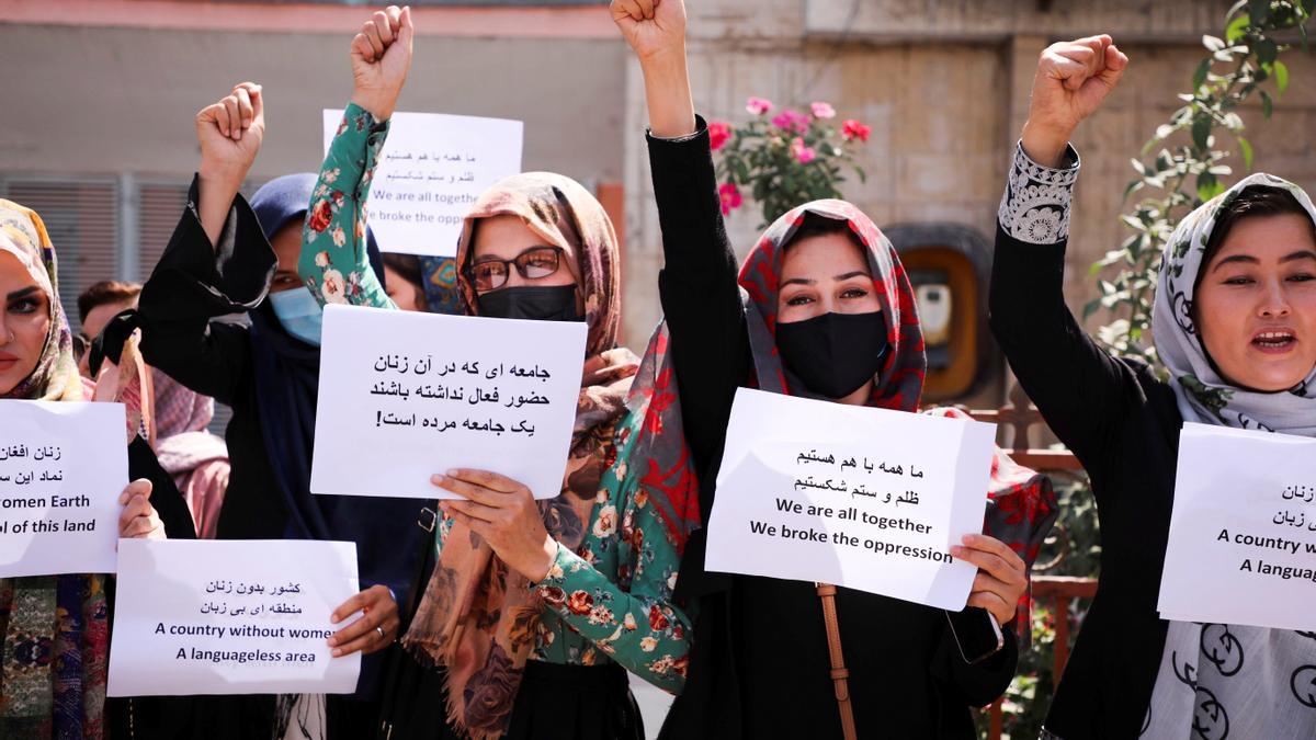 Manifestación de mujeres afganas en Kabul.