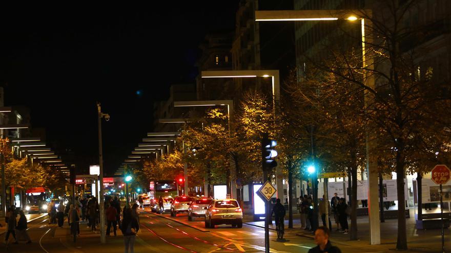 La iluminación del paseo Independencia de Zaragoza se cambiará para reducir su consumo un 78%