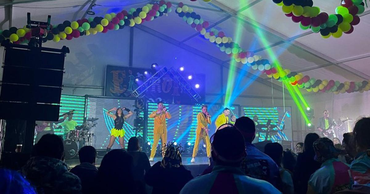 La actuación de la Orquesta Origen, en el palco de la alameda. | FDV