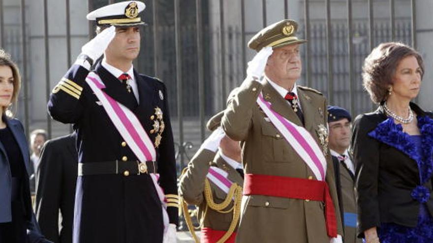 Don Juan Carlos, junto a Doña Sofía y los Príncipes de Asturias.