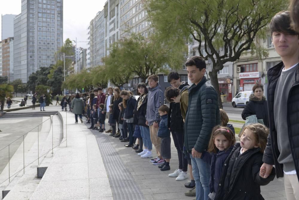 El movimiento Acampa celebra la Segunda Marcha Mundial por la Paz.