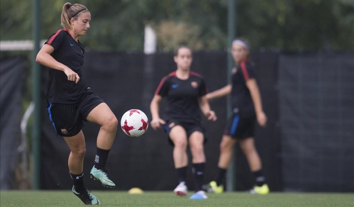 alexia-putellas-entrenamiento-del-barca-femenino-durante-pasada-campana-1531845040818