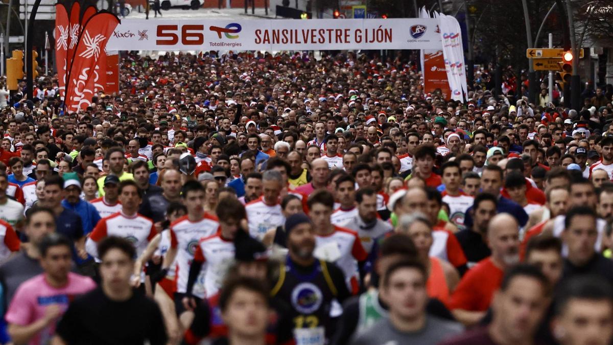 Isabel Barreiro y Rubén Marqués, magníficos en la San Silvestre de Gijón más multitudinaria