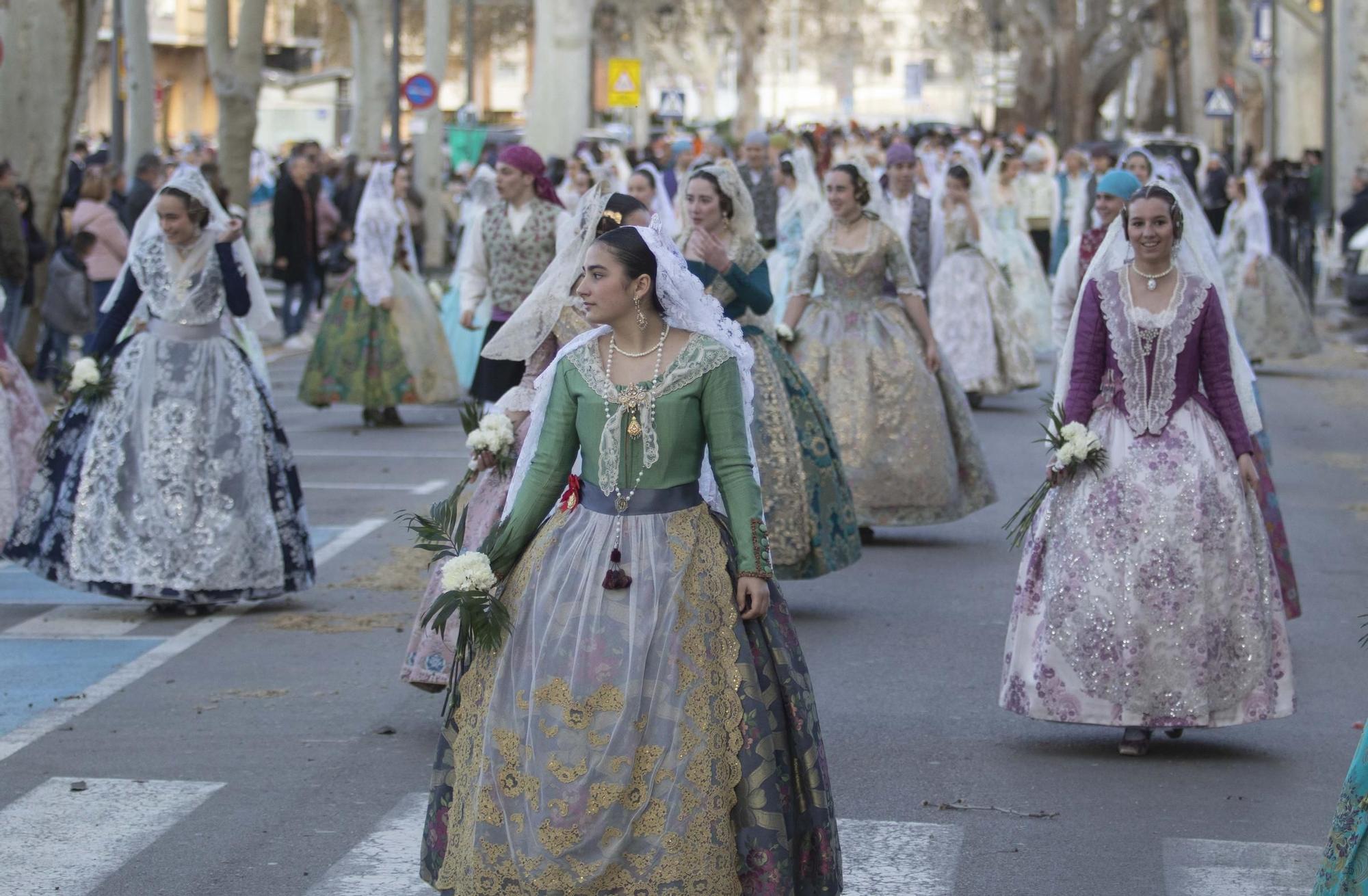 Búscate en la multitudinaria Ofrenda del sábado 22 de marzo en Xàtiva
