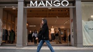 Una tienda Mango en Passeig de Gràcia, en Barcrelona.