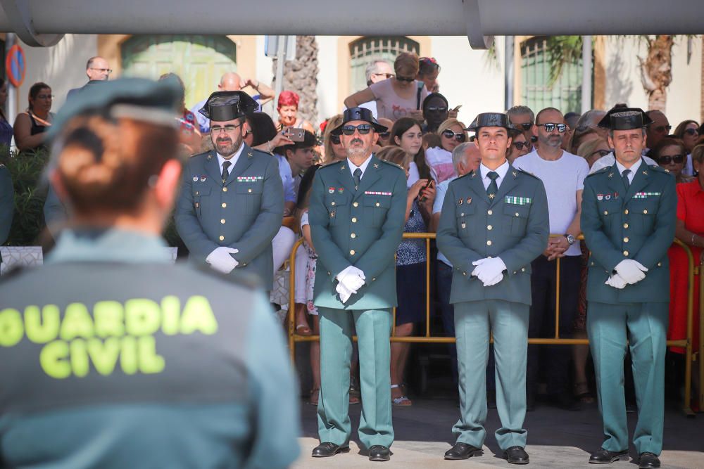 La Guardia Civil recibe un homenaje en Torrevieja