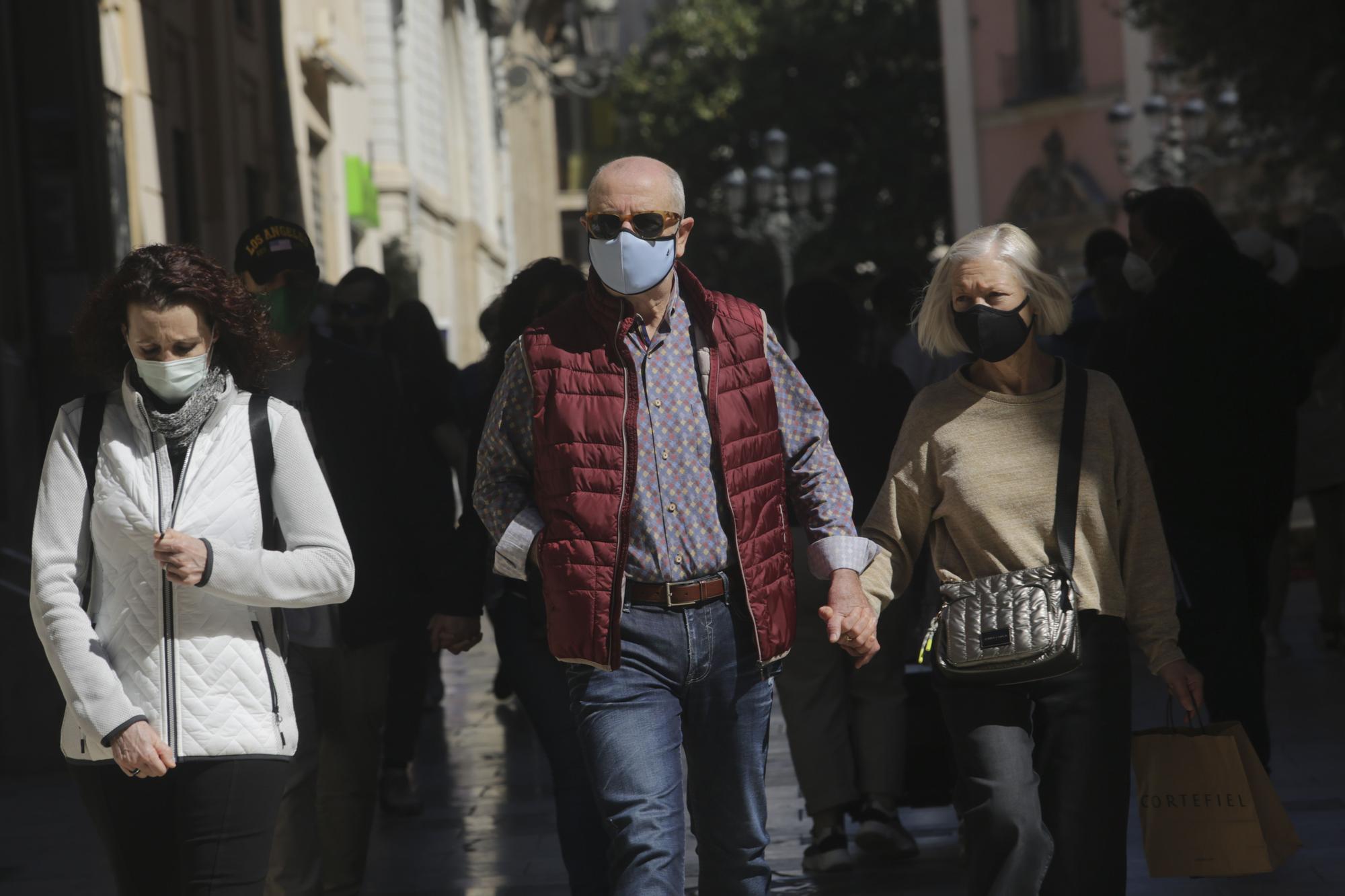 Las buenas temperaturas llenan el centro de València este fin de semana