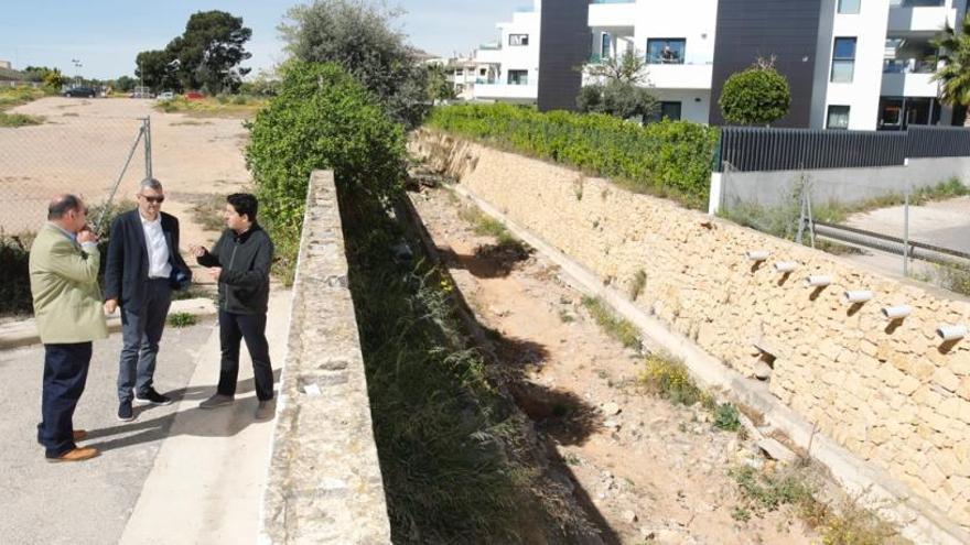 Arranca la construcción del puente en la calle San Miguel de l&#039;Albir de l&#039;Alfàs del Pi