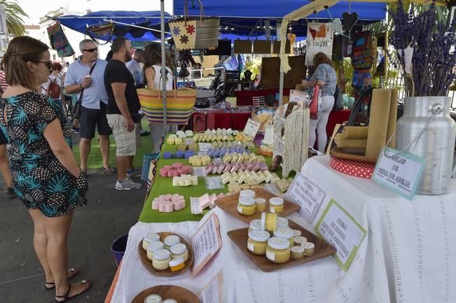 Muestra de ganado y feria de artesanía por las ...