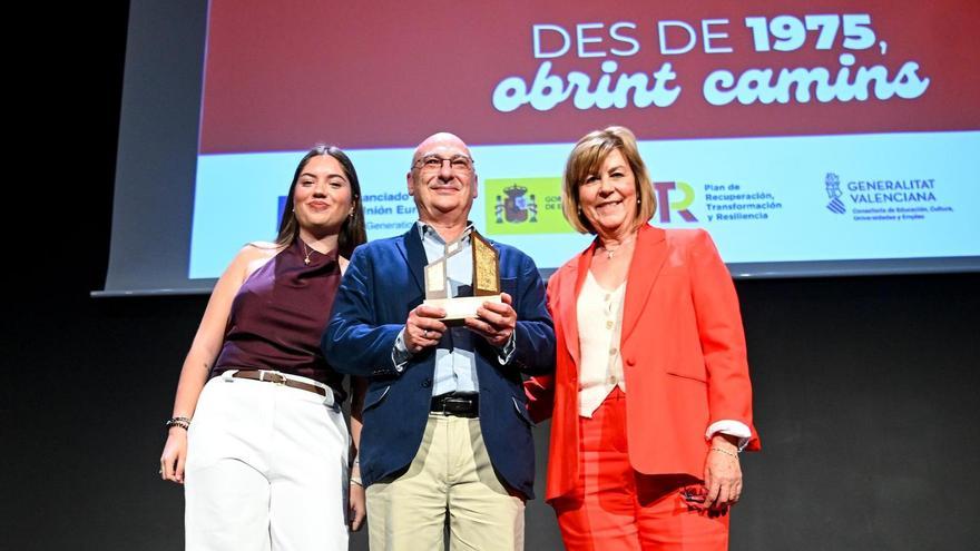 El IES Carrús de Elche llevará el nombre del científico ilicitano y antiguo alumno del centro, Francis Mojica
