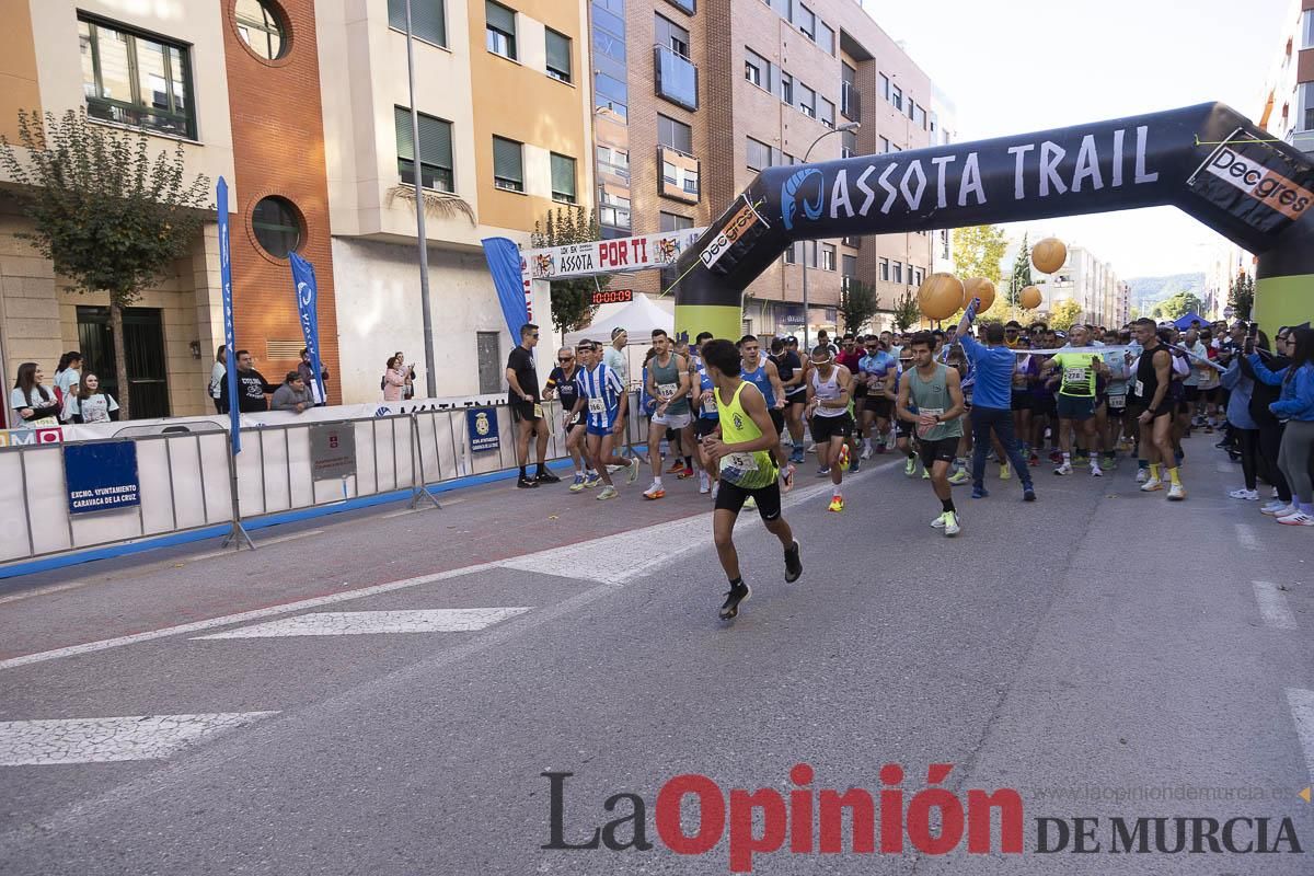 Carrera '10K Assota por ti' en Caravaca (salida y giro primera vuelta)
