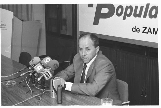 La vida de Dionisio García Carnero, en imágenes