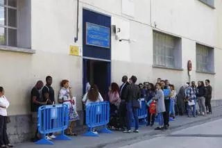 Cáritas lamenta la "oportunidad perdida" de la reforma de extranjería: "Condenamos a los migrantes a la economía sumergida"