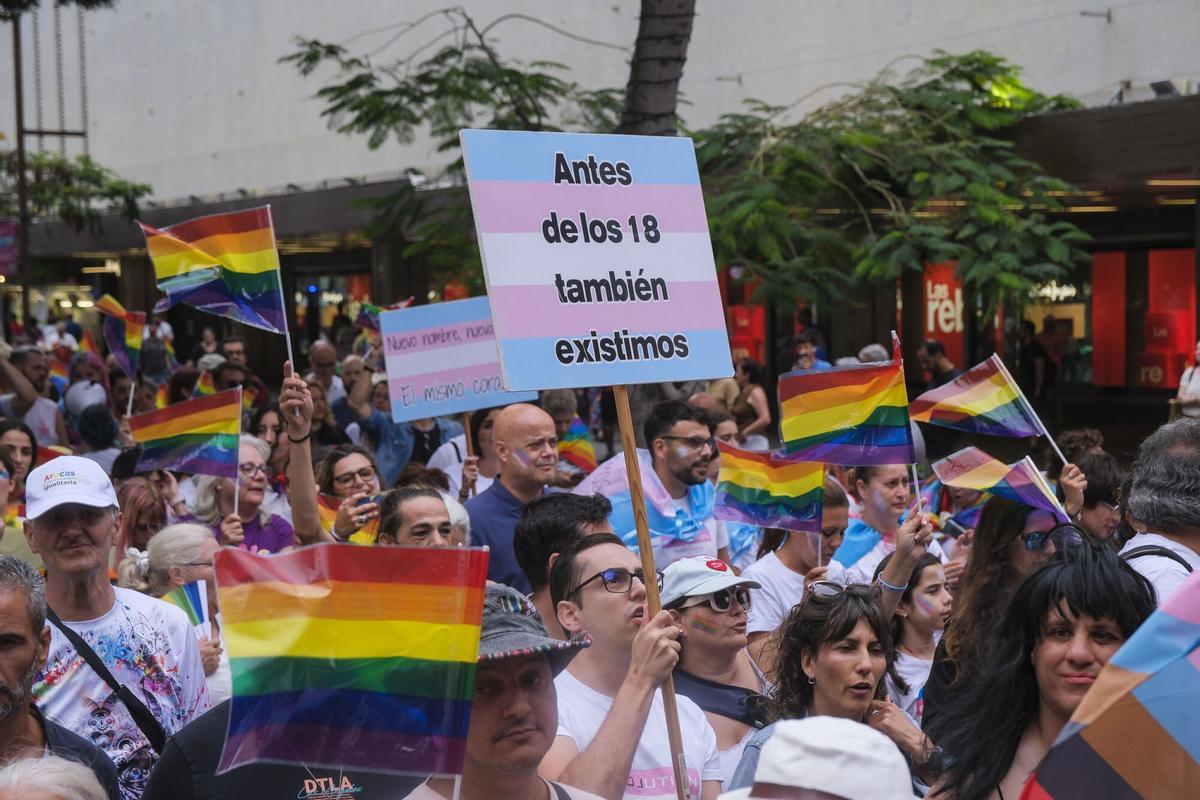 Manifestación del Orgullo Gay, Las Palmas de Gran Canaria Manifestación del Orgullo Gay, Las Palmas de Gran Canaria