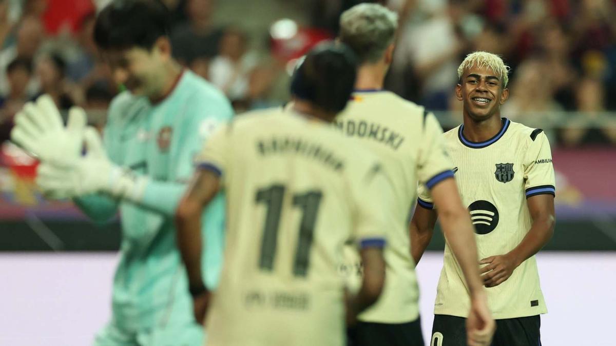 Lamine Yamal jugó una primera parte soberbia ante el FC Seoul