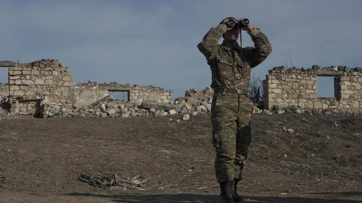 Un soldado armenio en Nagorno Karabaj.