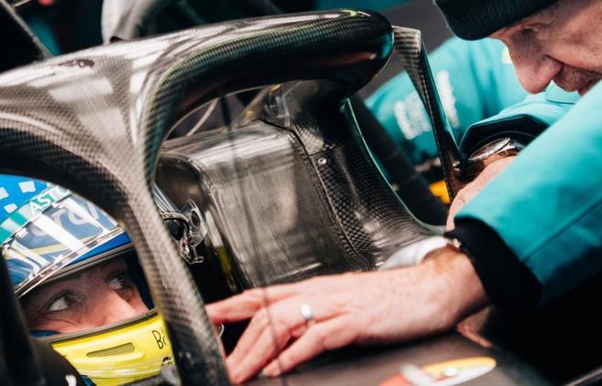 Alonso estrena l’Aston Martin amb 61 voltes a BCN