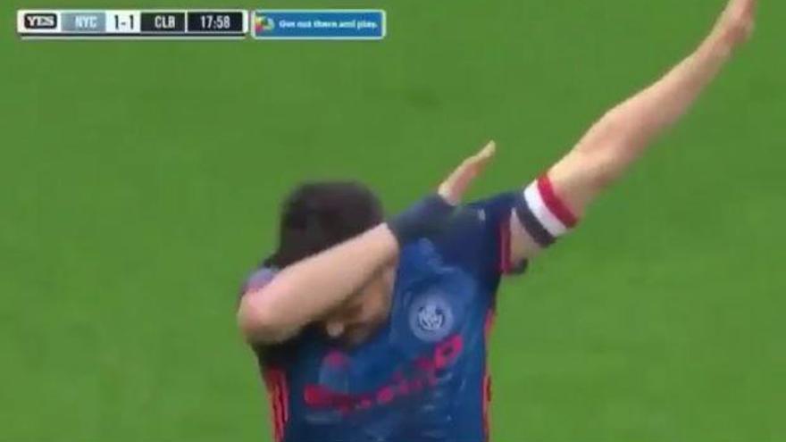 ¿Por qué celebra así el gol David Villa?