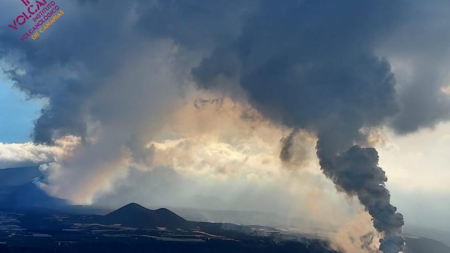 La lava del volcán de La Palma afecta ya a 1.018 hectáreas de superficie