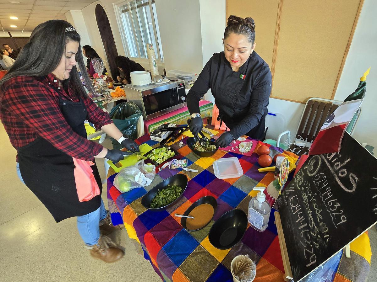 La feria artesanal mexicana también es una cita gastronómica con productos típicos mexicanos