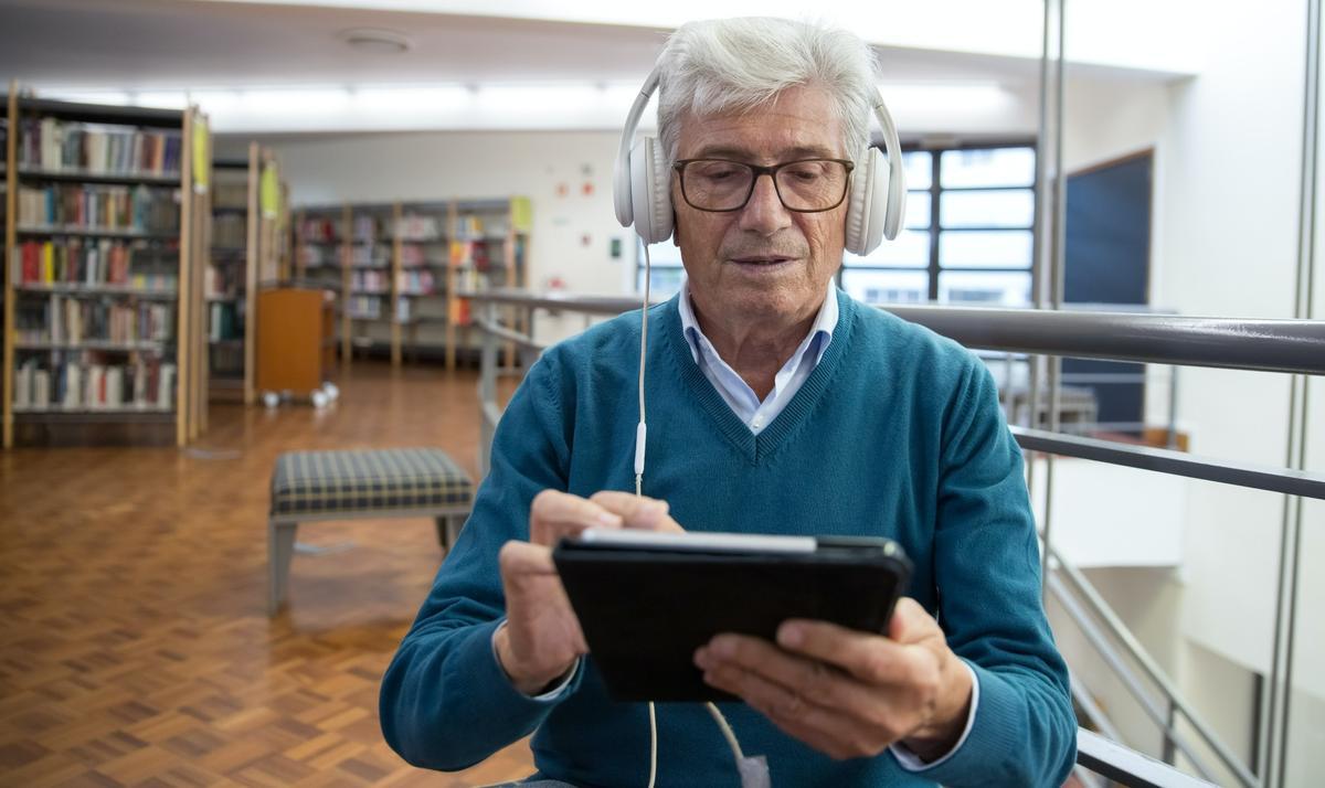 Nou servei de tauletes en 17 biblioteques públiques de Barcelona