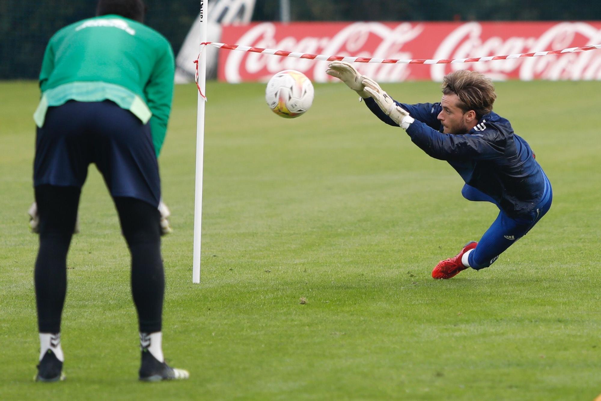 Las imágenes del entrenamiento del Oviedo tras la derrota ante el Burgos