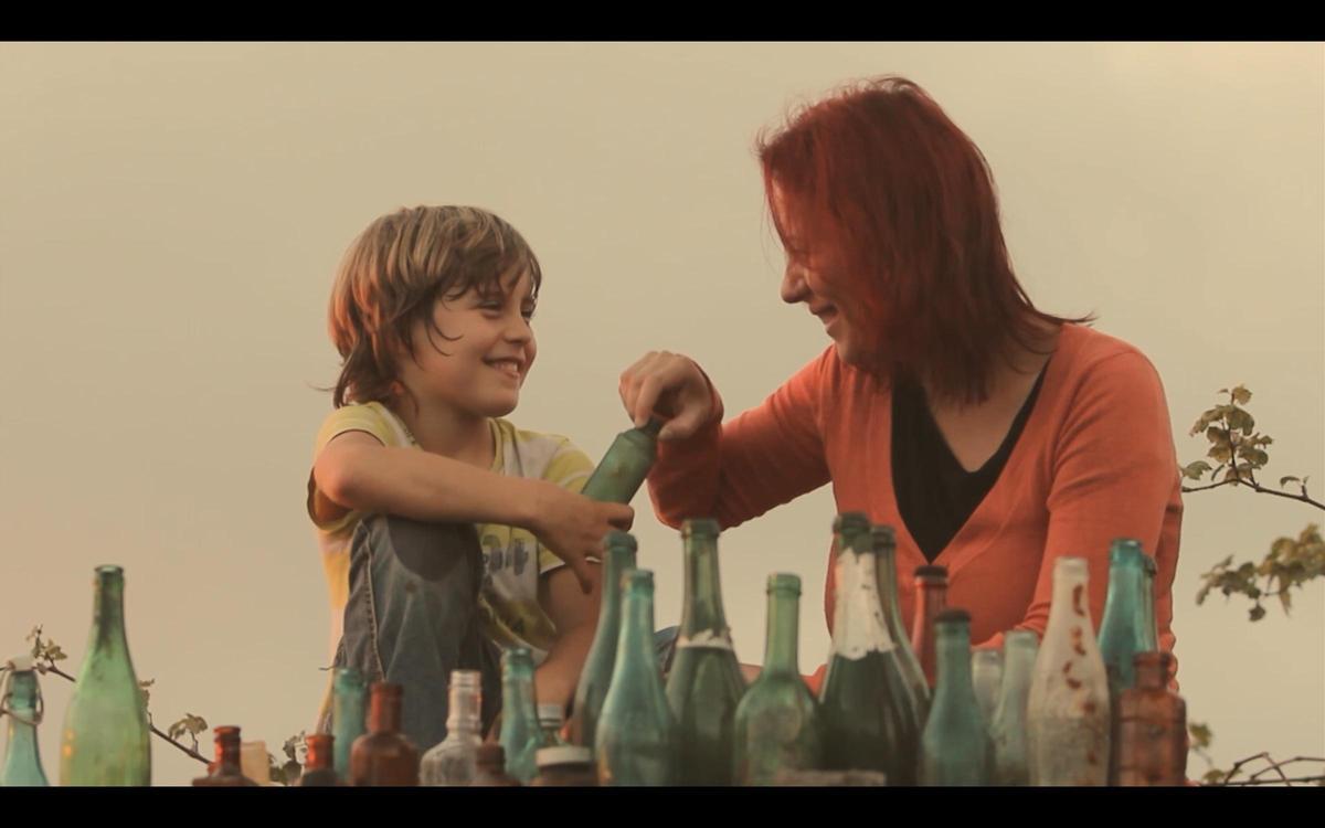 Fotograma de 'El mapa para tocarte' de la cineasta palmera Mercedes Afonso.